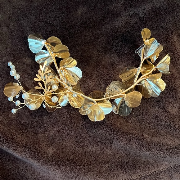 Etsy EnjoyLuv gold metal floral Hair pieces - Picture 9 of 13
